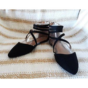 Journee Collection Black Suede Strappy Flats size 10 m